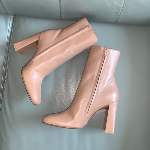 By Far NWT  Elliott Block Heel Bootie - Picture 6 of 11